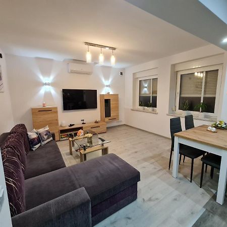 Apartament Ada Leilighet Glogowek Eksteriør bilde
