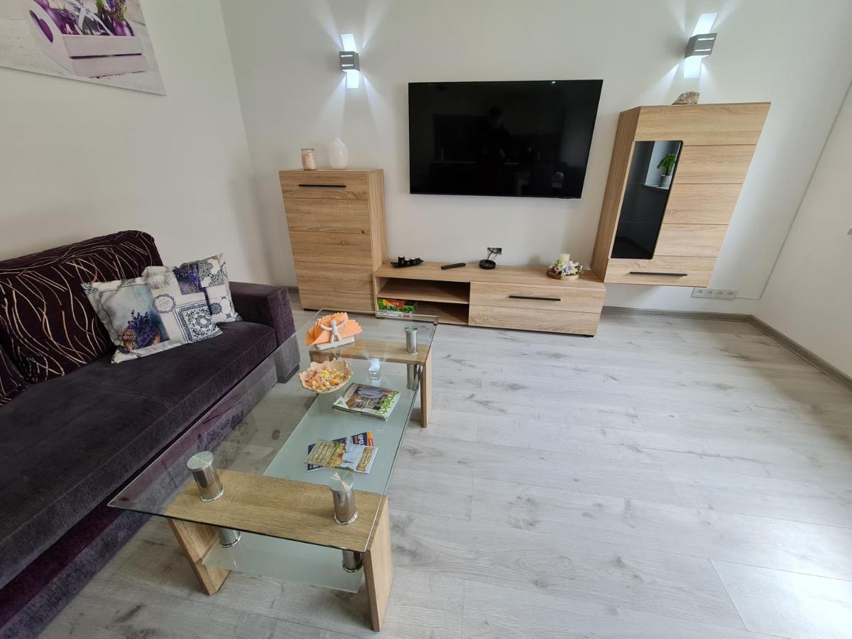 Apartament Ada Leilighet Glogowek Eksteriør bilde